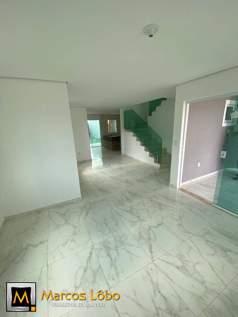 Casa à venda com 3 quartos, 143m² - Foto 4